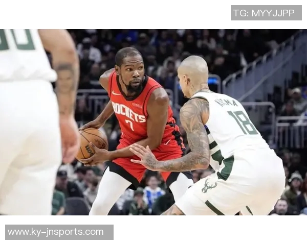 杜兰特强调沟通在逆转胜利中的关键作用与球队团结的重要性